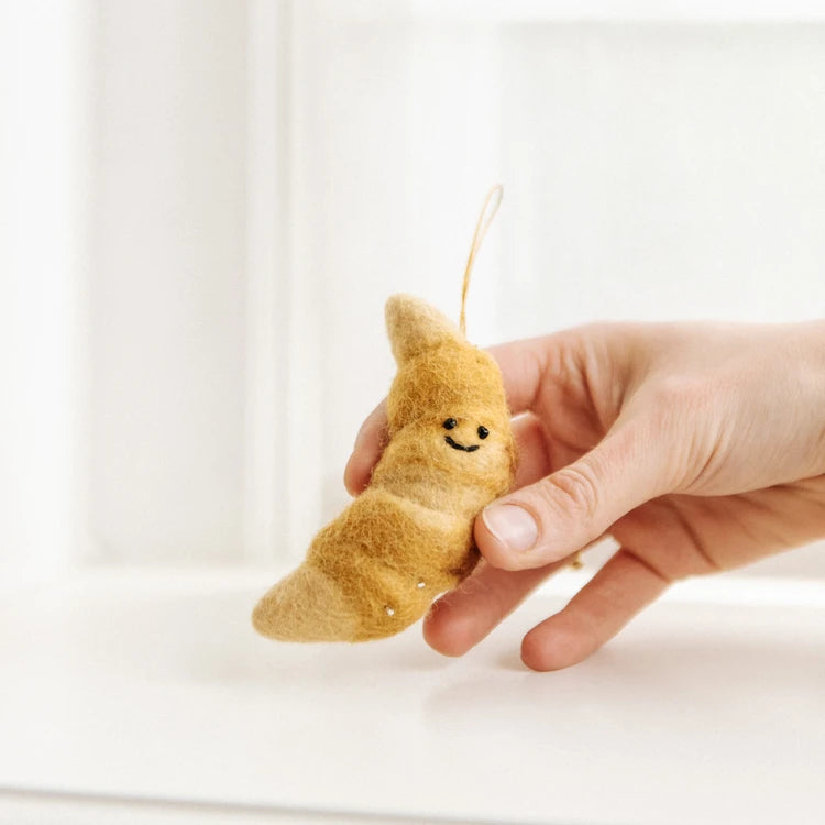 Sleutelhanger MILA - Croissant | Fantastic Gifts Shop